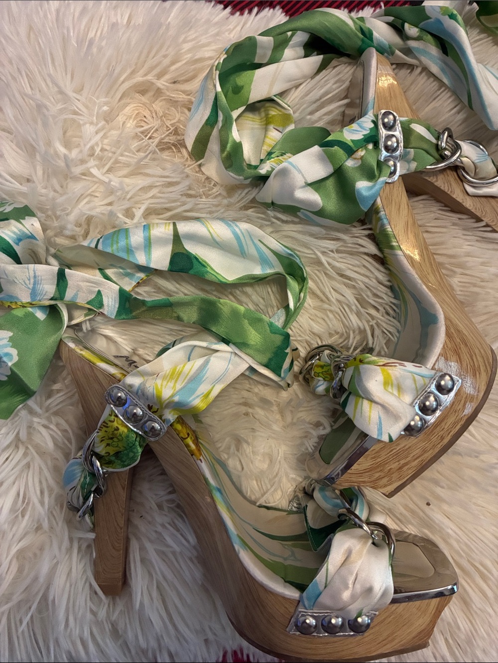 Marciano Floral Green Tie-Wrap Platform Heels size 5.5